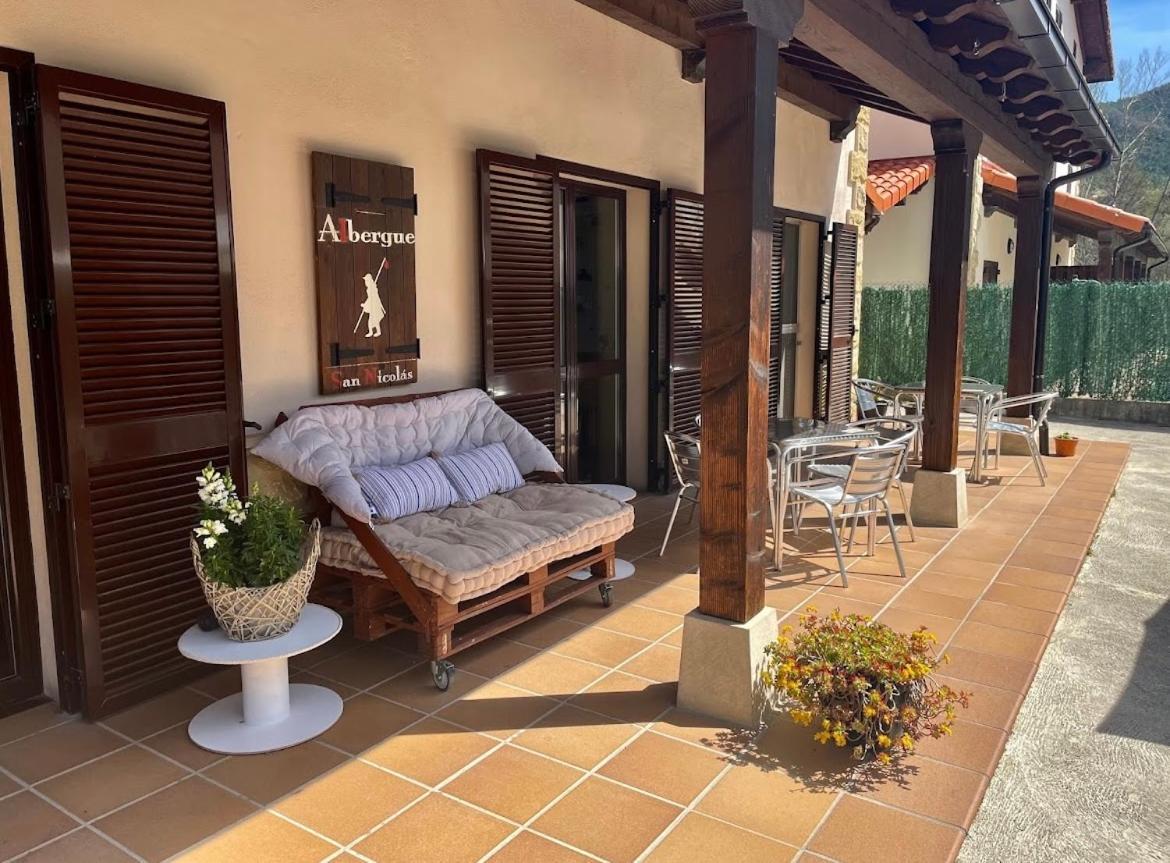 Larrasoana Albergue San Nicolas מראה חיצוני תמונה